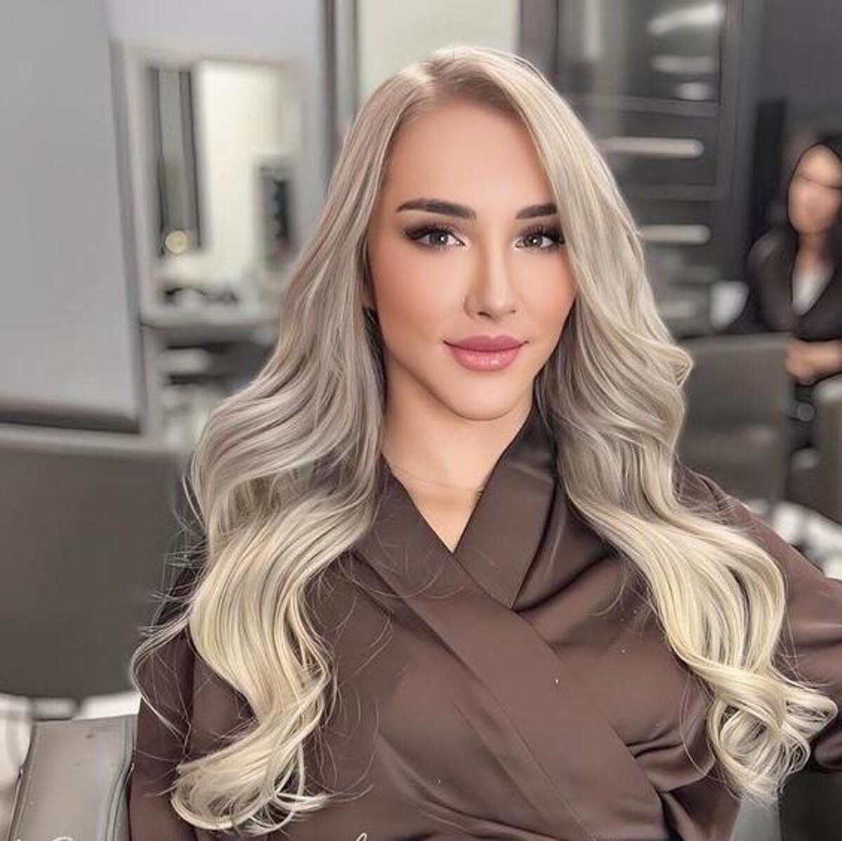 Status Hair client