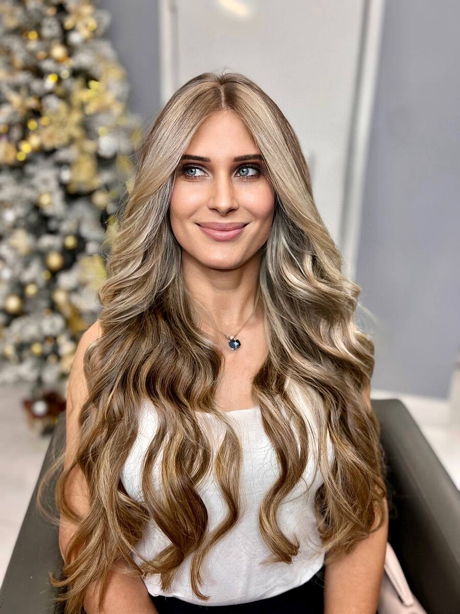 Status Hair client